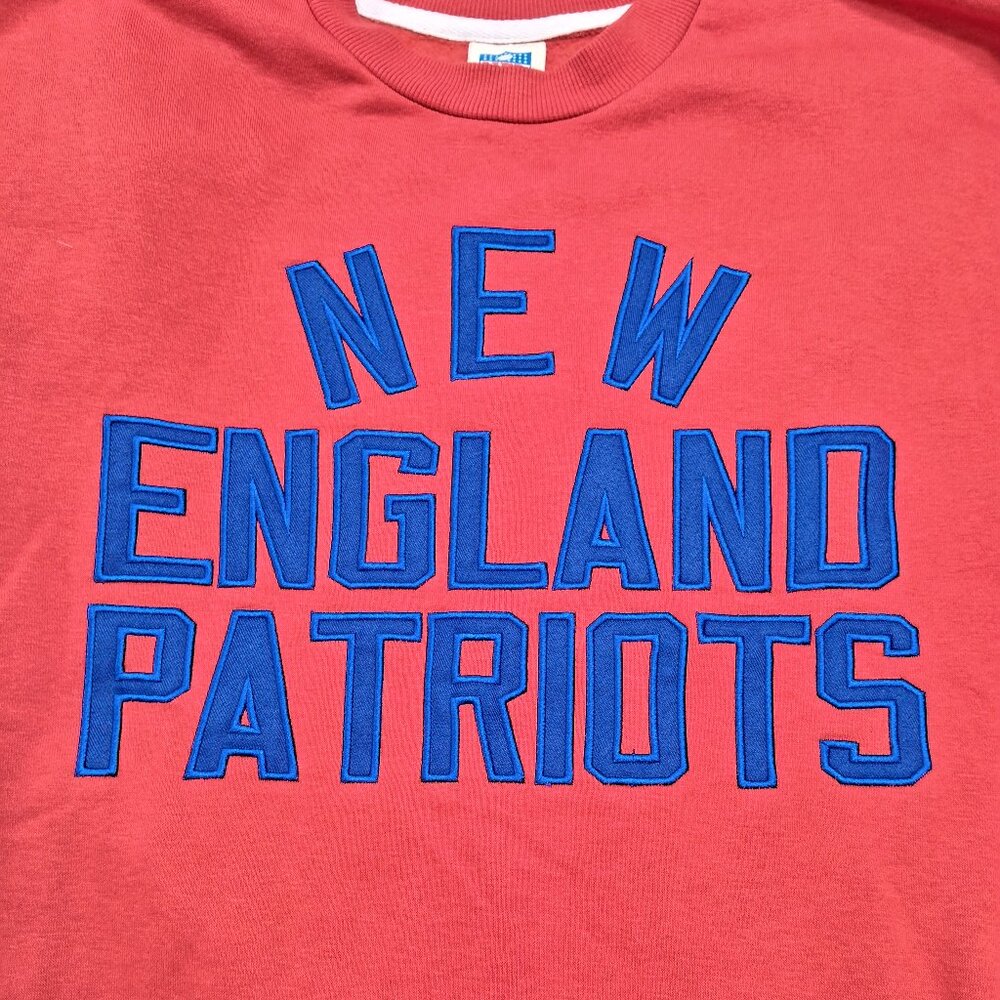 NFL Patriots Crewneck Long Sleeve Sweater - Picture 3 of 12